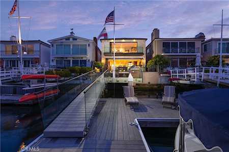 218 Via Lido Nord Newport Beach, CA 92663