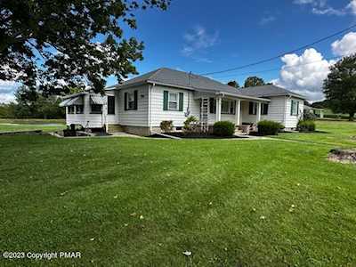 315 Frantz Rd Brodheadsville, PA 18322