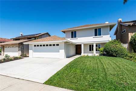 5201 Ivywood Dr La Palma, CA 90623
