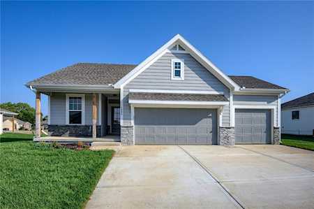 1804 Foxtail Dr Pleasant Hill, MO 64080