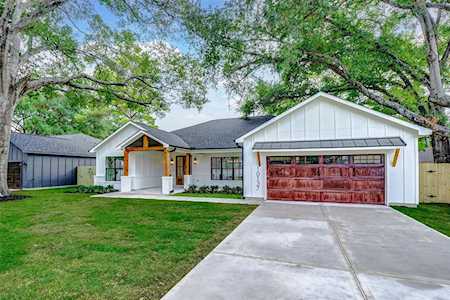 10137 Kerrwood Ln Houston, TX 77080