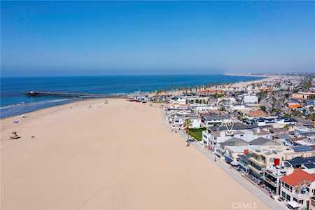 1818 W Oceanfront #1 & 2 Newport Beach, CA 92663