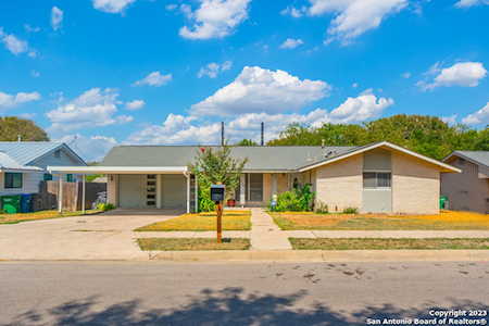 119 Fantasia St San Antonio, TX 78216