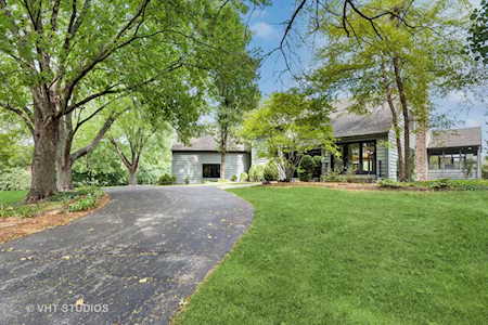 9 Gregory Ln South Barrington, IL 60010