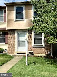 11805 Ashbrook Ct Germantown, MD 20876