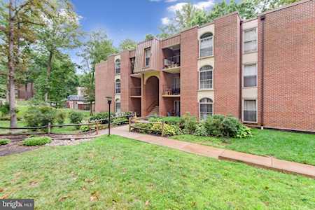 3320 Woodburn Village Dr #21 Annandale, VA 22003