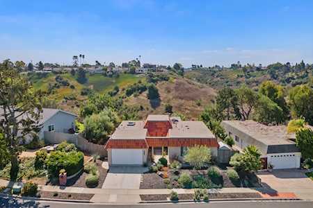 2557 Angell Ave San Diego, CA 92122