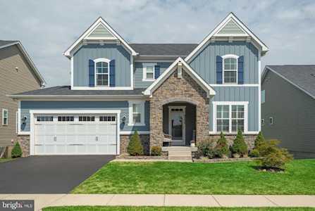 2032 Chamberlain Dr Frederick, MD 21702