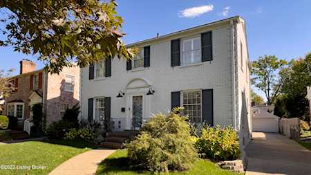 4004 Saint Germaine Ct Louisville, KY 40207