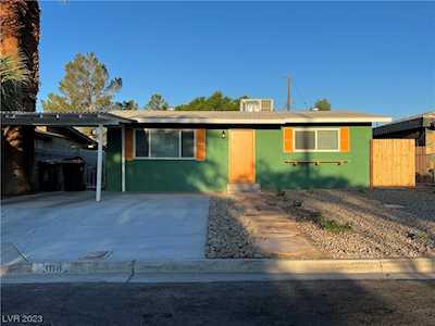304 Deauville St Las Vegas, NV 89106