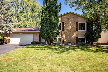 7432 Drew Avenue N Brooklyn Park, MN 55443