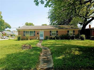 1208 Wickham Ave Newport News, VA 23607