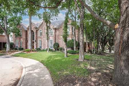 5227 Lincolnshire Court Dallas, TX 75287