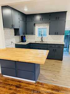 854 N Delaware Ave Tulsa, OK 74110