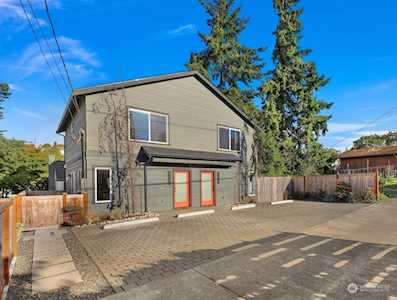 6011 37th Ave SW #A Seattle, WA 98126