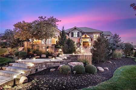 14650 Cedar St Leawood, KS 66224