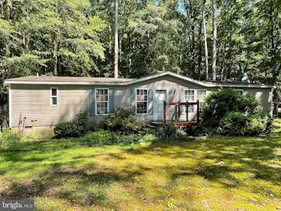 8218 Old Racetrack Rd Delmar, DE 19940