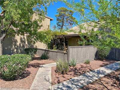 4043 Village Square Las Vegas, NV 89121