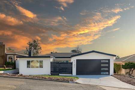 6137 Tooley St San Diego, CA 92114