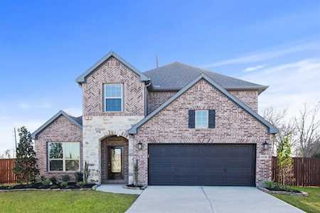 9338 Eckert Rd Iowa Colony, TX 77583