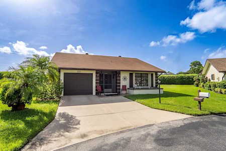 6410 Lakemont Circle Greenacres, FL 33463