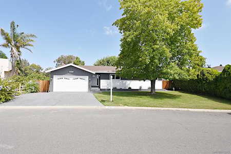 3709 Avenida Palo Verde Bonita, CA 91902