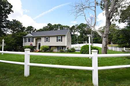 12 Oriole Way Plymouth, MA 02360