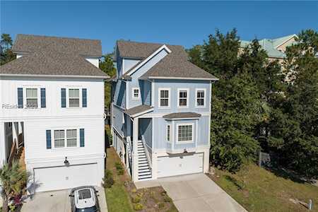 101 Sandcastle Ct Hilton Head Island, SC 29928