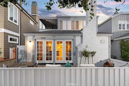 609 W Bay Ave Newport Beach, CA 92661