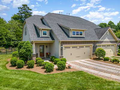 198 Aztec Circle Mooresville, NC 28117