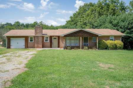 109 Forestway Dr Mount Holly, NC 28120