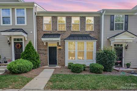 6814 Colonial Garden Dr Huntersville, NC 28078