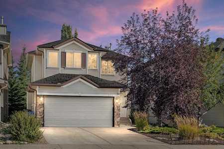 224 Cougar Ridge Dr SW Calgary, AB T3H 4X2