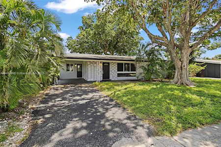 300 SE 7th Ave Deerfield Beach, FL 33441