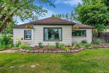 35186 Lewis St Westland, MI 48185