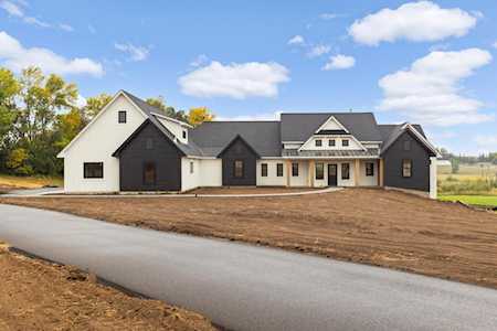 7656 Longview Lane Credit River, MN 55372