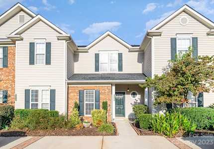 9466 Kimmel Ln Charlotte, NC 28216