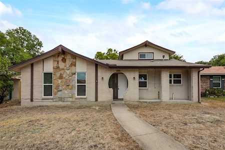 4026 Lindenwood Lane Garland, TX 75042