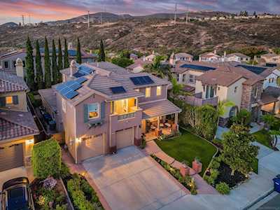2667 Fallsview Rd San Marcos, CA 92078