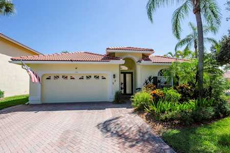 120 Hidden Hollow Drive Palm Beach Gardens, FL 33418