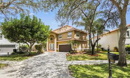 5801 NW 60th St Parkland, FL 33067