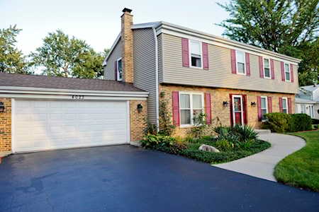 4023 W End Rd Downers Grove, IL 60515