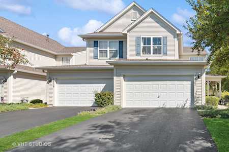 2932 Langston Circle St. Charles, IL 60175
