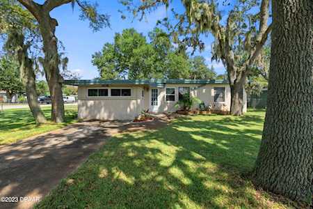 615 Berkshire Road Daytona Beach, FL 32114