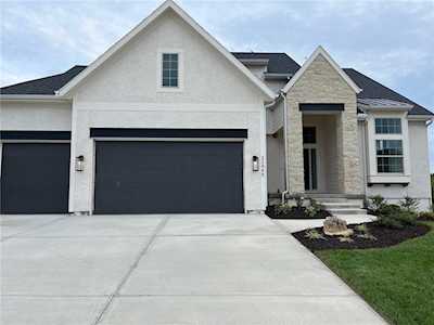 21943 W 100th Terrace Lenexa, KS 66220