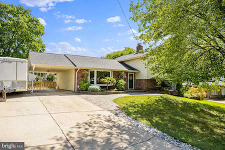 12517 Summerwood Dr Silver Spring, MD 20904