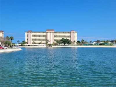 4725 Cove CIRCLE #201 St. Petersburg, FL 33708