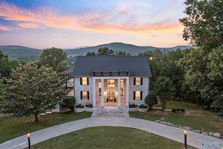 15022 Greentree Trail Huntsville, AL 35803
