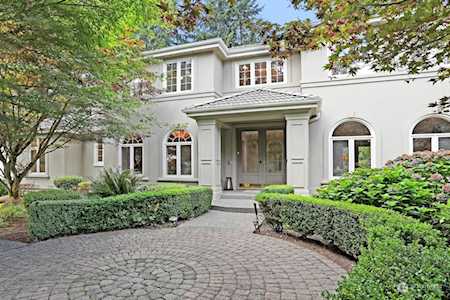 13659 NE 32nd Place Bellevue, WA 98005