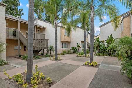 8666 Via Mallorca #J La Jolla, CA 92037